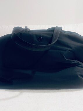 lululemon athletica Black Weekender Duffel